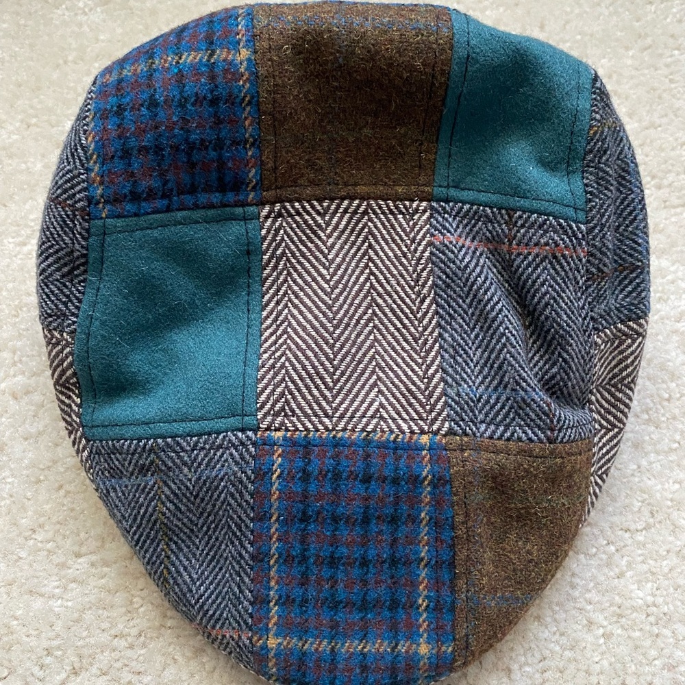 Boston Scally Company the “Tradesman”. M/L. Like new!